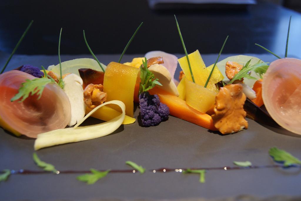 Logis Hotel Restaurant Des Voyageurs Tarnac Экстерьер фото