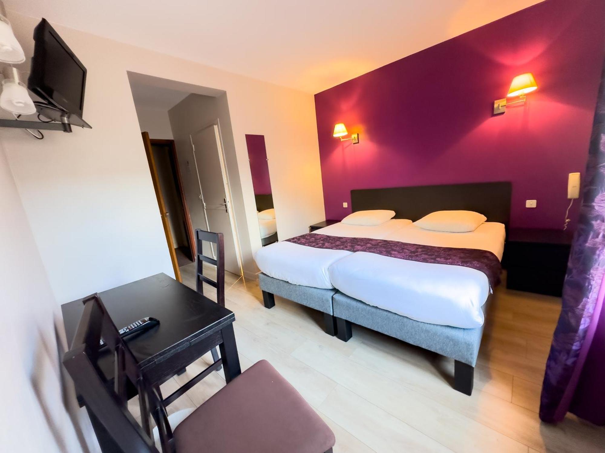 Logis Hotel Restaurant Des Voyageurs Tarnac Экстерьер фото