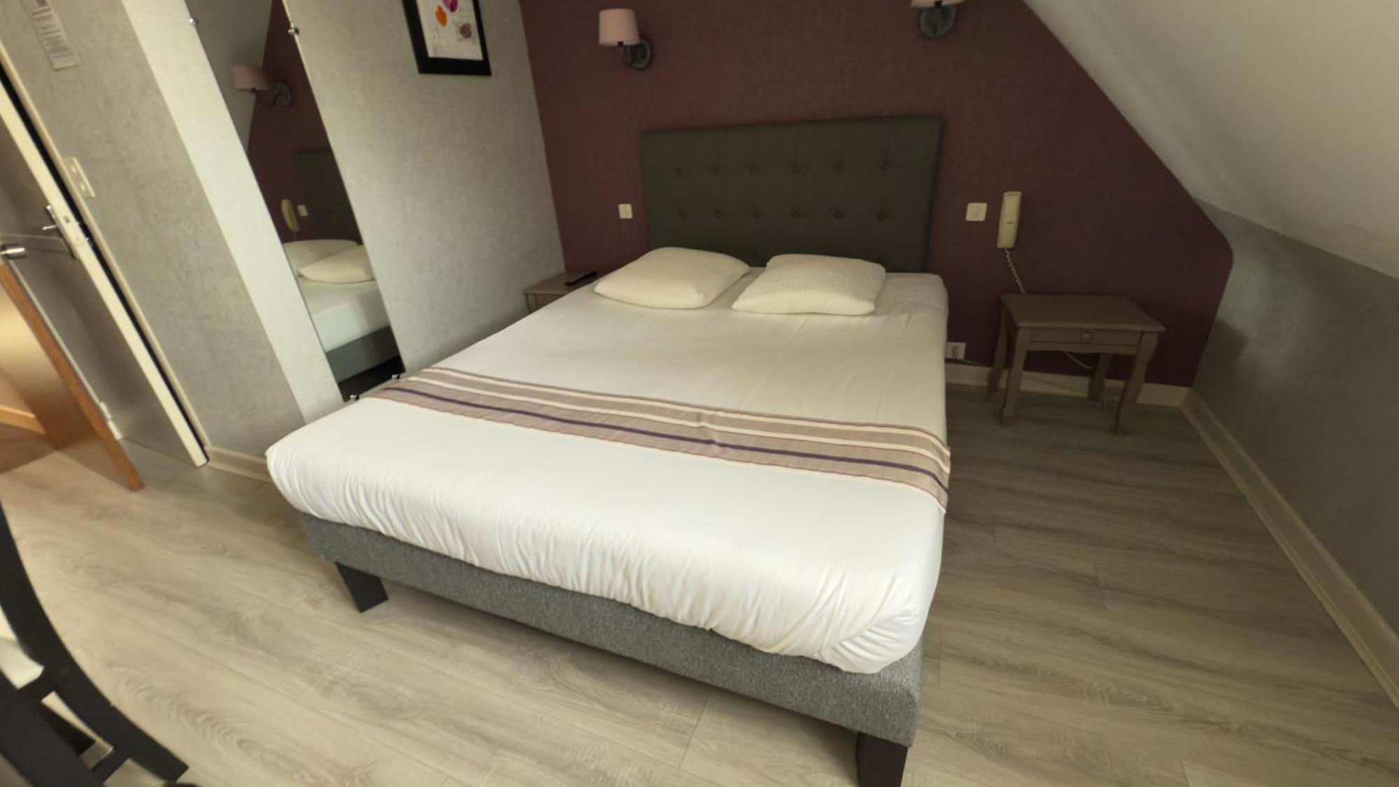 Logis Hotel Restaurant Des Voyageurs Tarnac Экстерьер фото