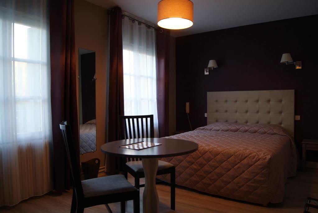 Logis Hotel Restaurant Des Voyageurs Tarnac Экстерьер фото